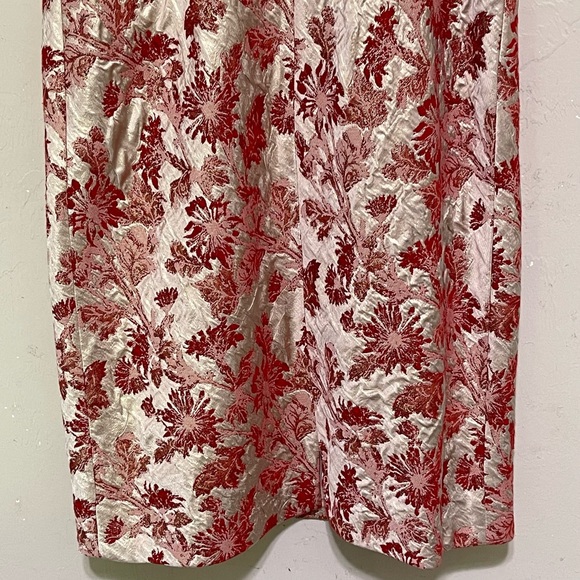 Carmen Marc Valvo Collection Floral Dress V-Neck Chic Red Gold Holidays Size 8 - Picture 11 of 13